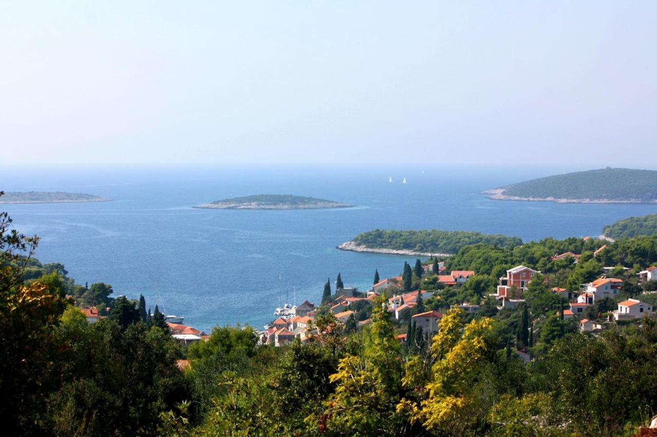 Seaside Holiday House Maslinica, Solta - 13965 Grohote Bagian luar foto