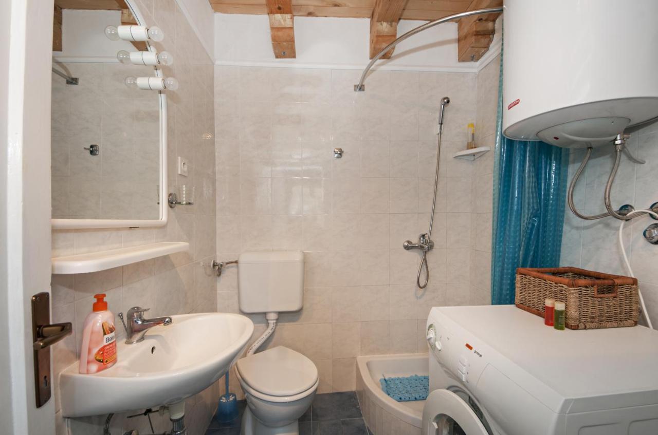 Seaside Holiday House Maslinica, Solta - 13965 Grohote Bagian luar foto